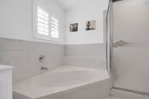 16898 Crestview Ln, Weston, FL 33326 - Photo 16