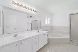 16898 Crestview Ln, Weston, FL 33326 - Photo 14