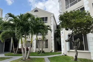2881 N Oakland Forest Dr, Oakland Park, FL 33309 - Photo 2