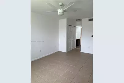 2881 N Oakland Forest Dr #210, Oakland Park, FL 33309 - Photo 10