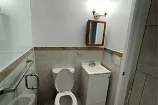 4713 NW 7th St, Miami, FL 33126 - Photo 10