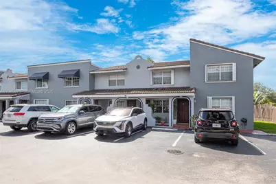 7110 NW 173rd Dr #108, Hialeah, FL 33015 - Photo 34