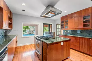 3310 Garden Ave, Miami Beach, FL 33140 - Photo 16