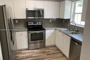 14117 N Forest Oak Cir, Davie, FL 33325 - Photo 8