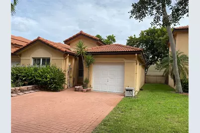 14117 N Forest Oak Cir, Davie, FL 33325 - Photo 2