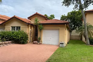 14117 N Forest Oak Cir, Davie, FL 33325 - Photo 2