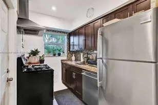 10076 E Bay Harbor Dr, Bay Harbor Islands, FL 33154 - Photo 2