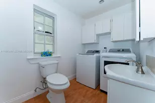 1474 NE 48th Ct, Pompano Beach, FL 33064 - Photo 16