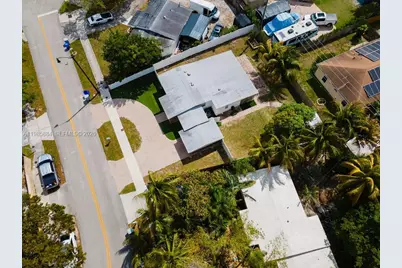 1474 NE 48th Ct, Pompano Beach, FL 33064 - Photo 44