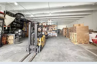 10200 NW 25th St #113, Doral, FL 33172 - Photo 14