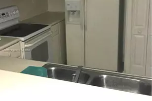 1658 SE 28th Ct, Homestead, FL 33035 - Photo 2