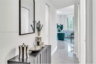 1010 SW 2nd Ave #2004, Miami, FL 33130 - Photo 32
