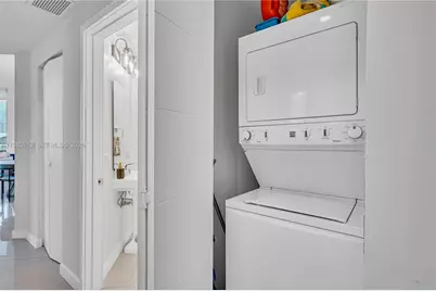 1010 SW 2nd Ave #2004, Miami, FL 33130 - Photo 34