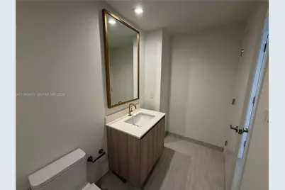 77 SE 5th Street #1613, Miami, FL 33131 - Photo 12