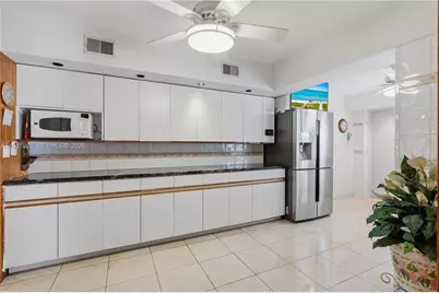 6420 SW 81st St, Miami, FL 33143 - Photo 10