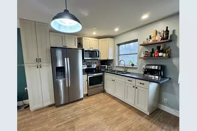2840 Taylor St #28, Hollywood, FL 33020 - Photo 12