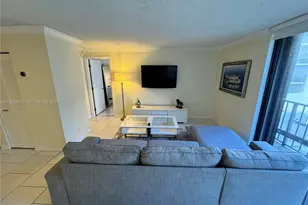 2625 Collins Ave, Miami Beach, FL 33140 - Photo 2