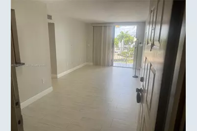 8075 NW 7th St #403, Miami, FL 33126 - Photo 14