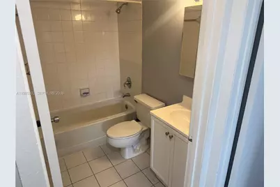 8075 NW 7th St #403, Miami, FL 33126 - Photo 8