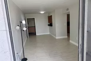 8075 NW 7th St, Miami, FL 33126 - Photo 16
