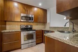 1634 N 15th Terrace, Hollywood, FL 33020 - Photo 10