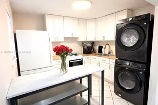 7830 NW 33rd St, Davie, FL 33024 - Photo 1