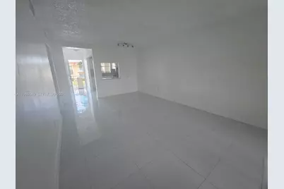 5500 SW 77th Ct #204, Miami, FL 33155 - Photo 8