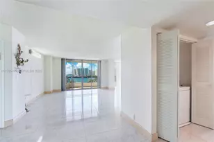 19101 NE 36th Ct, Aventura, FL 33180 - Photo 6