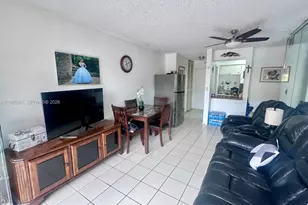 2385 NW 11th St, Miami, FL 33125 - Photo 2