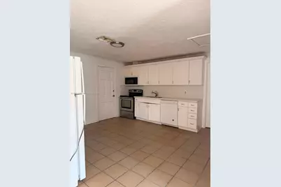 409 NW 33rd St #1, Miami, FL 33127 - Photo 4