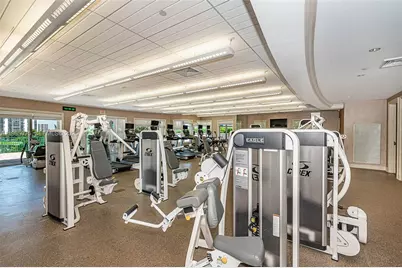 20000 E Country Club Dr #412, Aventura, FL 33180 - Photo 30