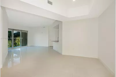 20000 E Country Club Dr #412, Aventura, FL 33180 - Photo 6