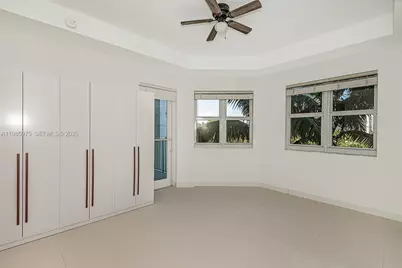 20000 E Country Club Dr #412, Aventura, FL 33180 - Photo 14