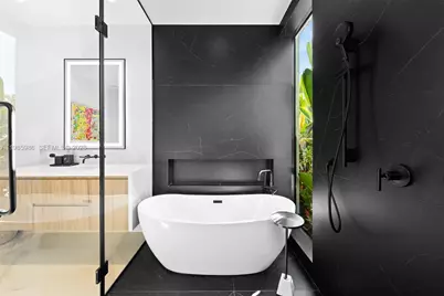 8625 NE 10th Ave, Miami, FL 33138 - Photo 20