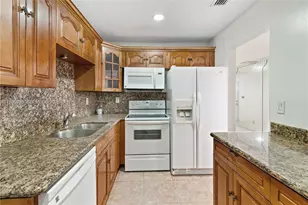 17200 NW 51st Pl, Miami Gardens, FL 33055 - Photo 2