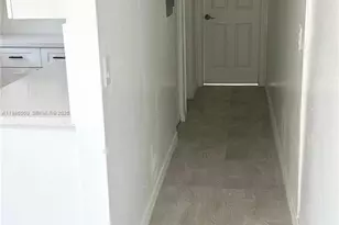 6201 SW 37 Ct, Davie, FL 33314 - Photo 4