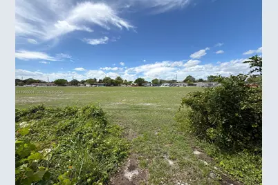 1833 SW 43rd Ave, Fort Lauderdale, FL 33317 - Photo 42