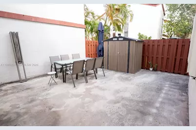 333 Ives Dairy Rd #A33306, Miami, FL 33179 - Photo 12