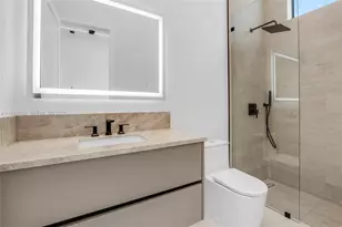 2755 NE 31st Ct, Lighthouse Point, FL 33064 - Photo 14