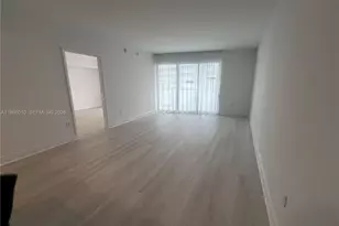 475 Brickell Ave, Miami, FL 33131 - Photo 4
