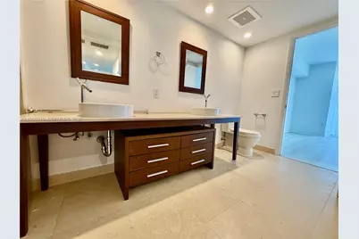 475 Brickell Ave #1711, Miami, FL 33131 - Photo 16