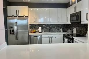 20281 E Country Club Dr, Aventura, FL 33180 - Photo 12