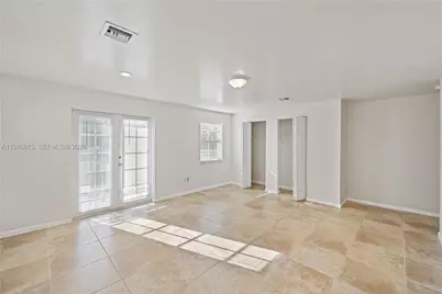 819 SW 7th Ave, Fort Lauderdale, FL 33315 - Photo 22