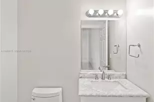 819 SW 7th Ave, Fort Lauderdale, FL 33315 - Photo 12