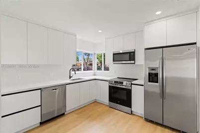 2995 NW 88th St, Miami, FL 33147 - Photo 16