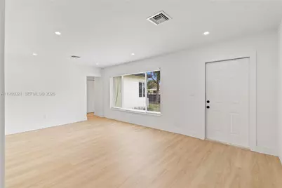 2995 NW 88th St, Miami, FL 33147 - Photo 10