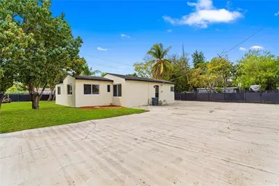2995 NW 88th St, Miami, FL 33147 - Photo 6