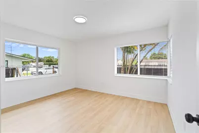 2995 NW 88th St, Miami, FL 33147 - Photo 28