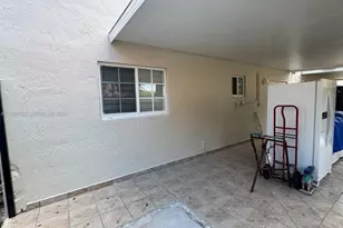 10101 W Okeechobee Rd, Hialeah Gardens, FL 33016 - Photo 12