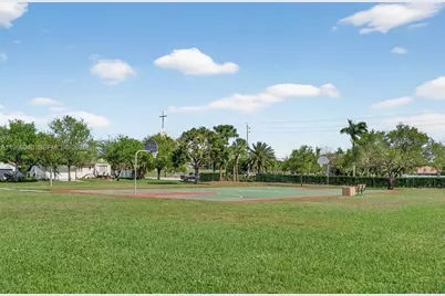 1905 NW 77th Ter, Margate, FL 33063 - Photo 54